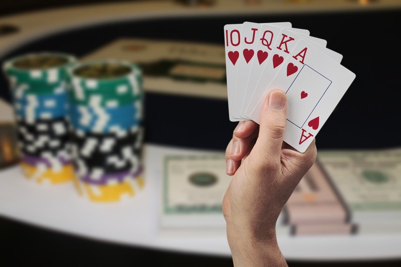 online poker Slot Feature Rooms